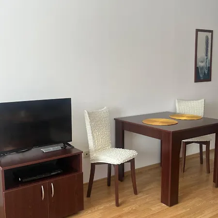 студио в луксозния комплекс аспен хайтс , Apartmán